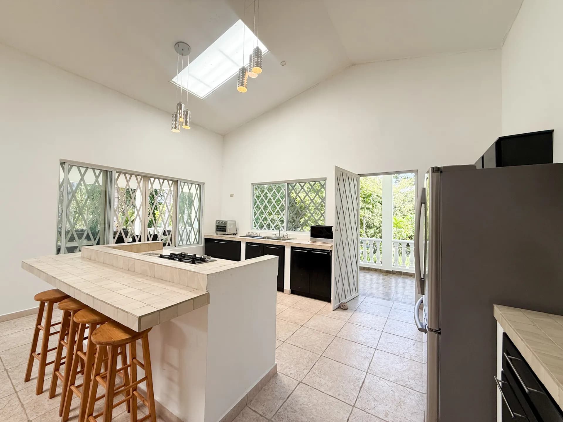 Exceptional 4-Bedroom Home in Rio Mar – Just a 5-Minute Walk to the Beach R-0083 - Image 11