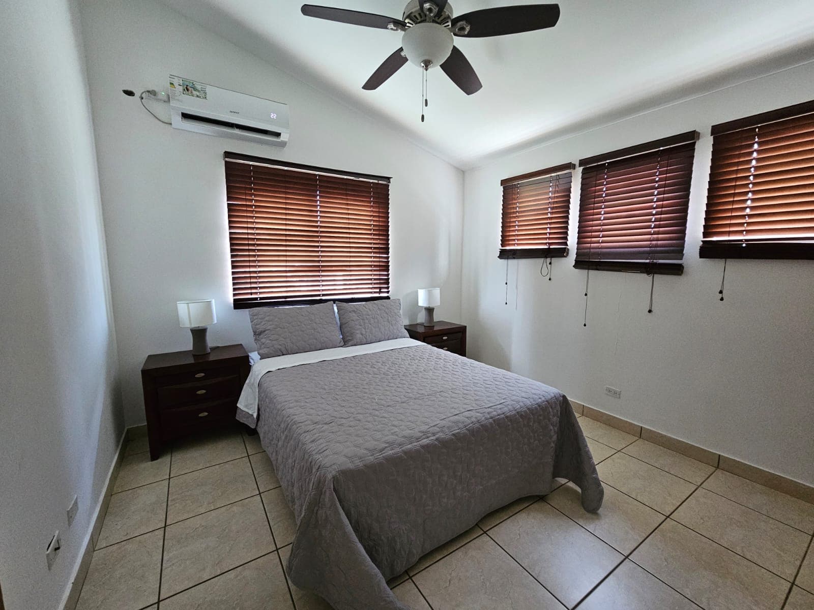 3-Bedroom Furnished House with Private Pool in Malibu Lakes, Nueva Gorgona R-0099 - Image 8