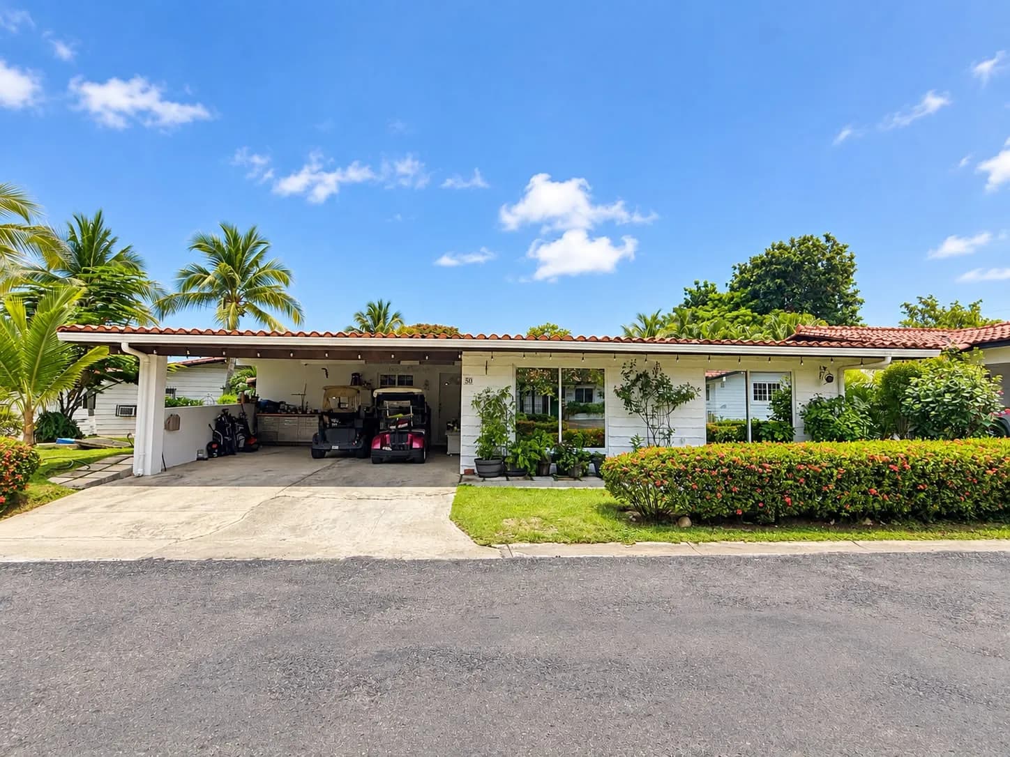 FRESH ON THE MARKET | FULLY RENOVATED 3 BEDROOM SINGLE-STORY HOME IN CORONADO R-0107 - Image 2