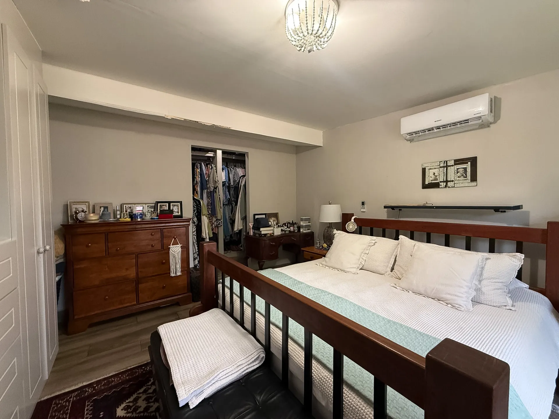 FRESH ON THE MARKET | FULLY RENOVATED 3 BEDROOM SINGLE-STORY HOME IN CORONADO R-0107 - Image 18