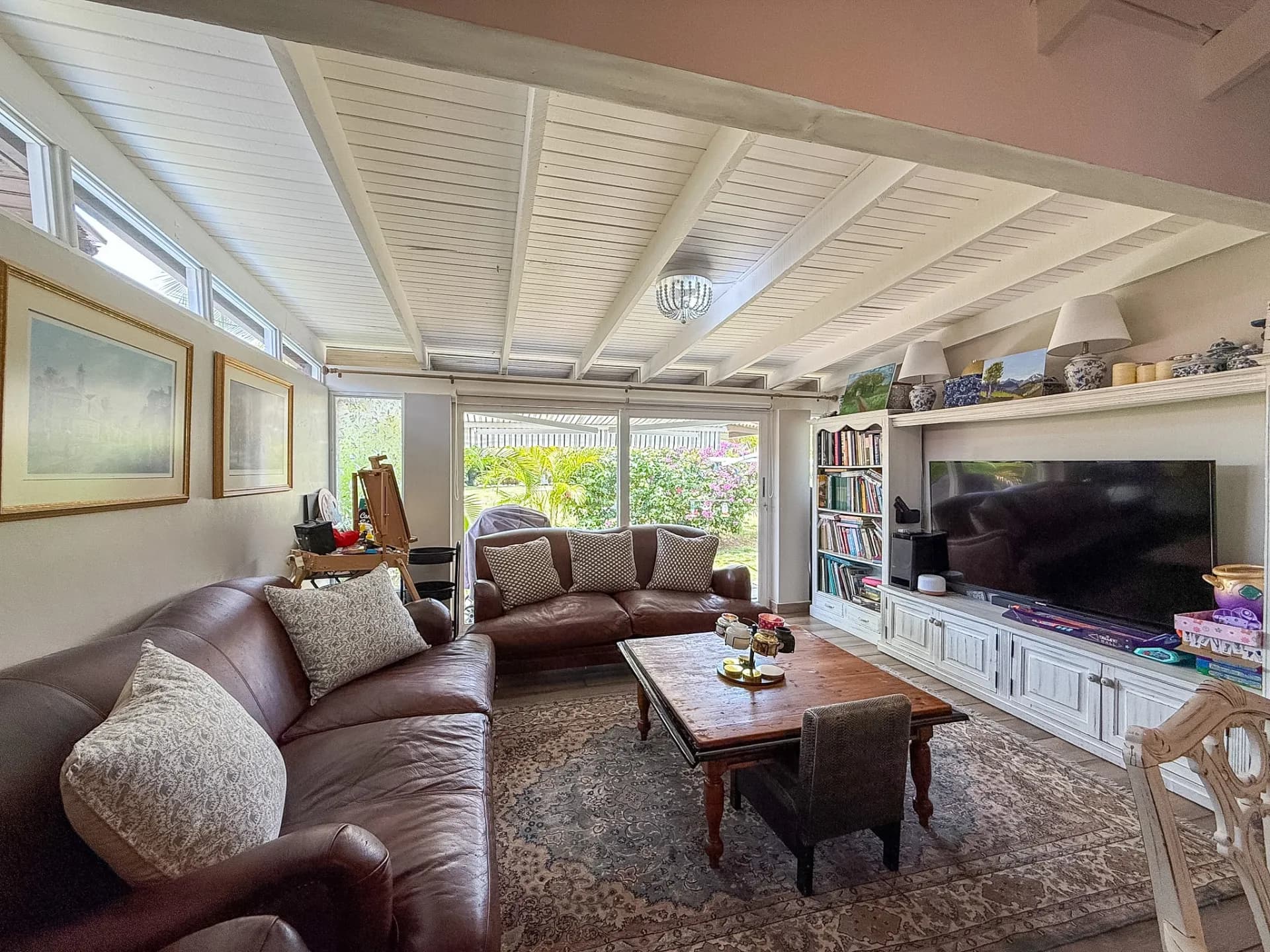 FRESH ON THE MARKET | FULLY RENOVATED 3 BEDROOM SINGLE-STORY HOME IN CORONADO R-0107 - Image 5