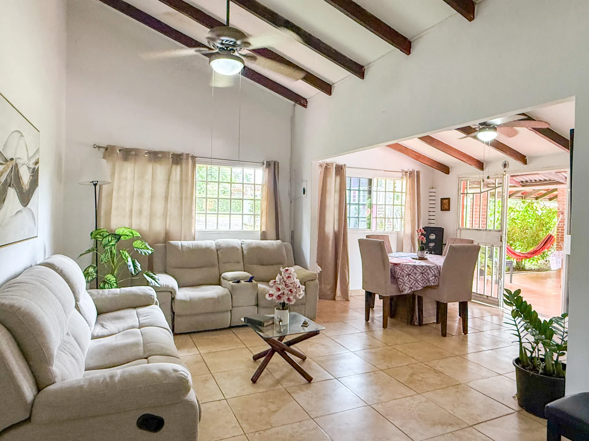 Exceptional Opportunity, 3-Bedroom Home with Pool in Coronado, Panama R-0103 - Image 1