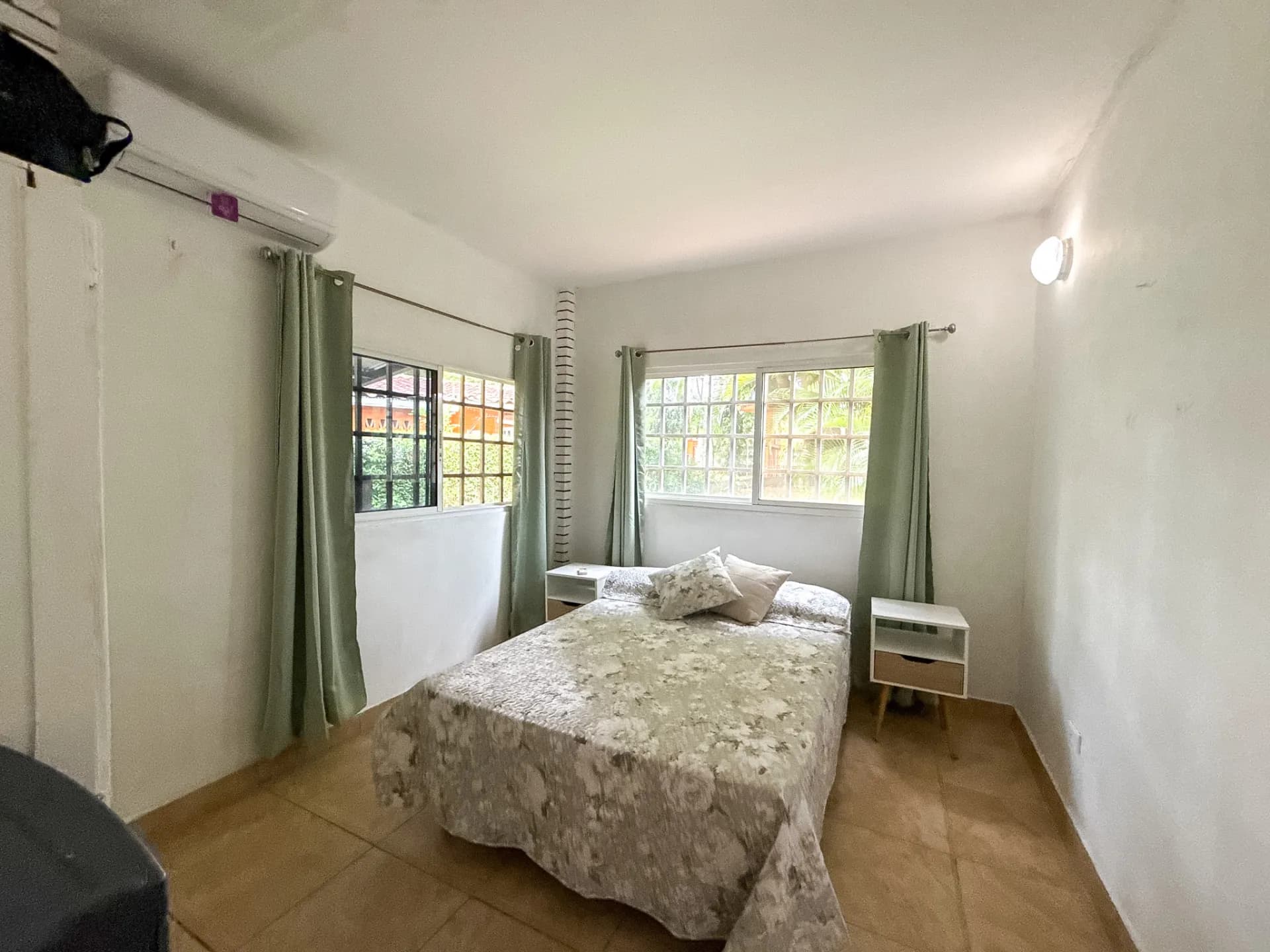 Exceptional Opportunity, 3-Bedroom Home with Pool in Coronado, Panama R-0103 - Image 11