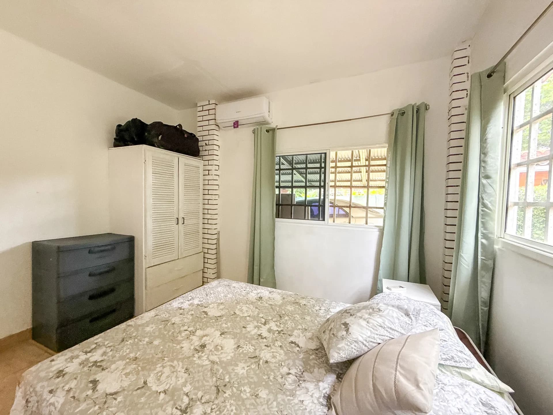 Exceptional Opportunity, 3-Bedroom Home with Pool in Coronado, Panama R-0103 - Image 12