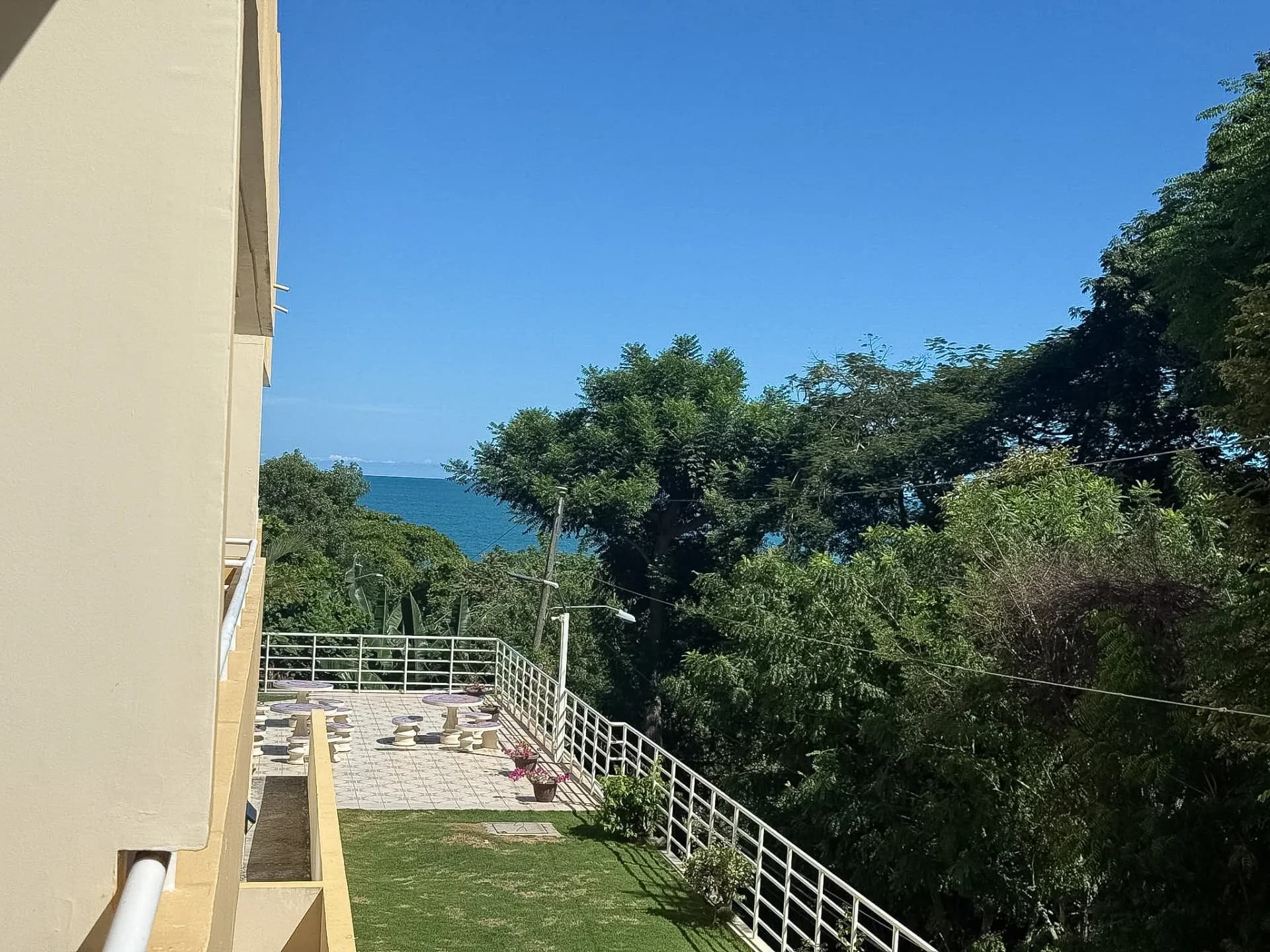3-Bedroom Condo Just a Two-Minute Walk to the Beach, Nueva Gorgona R-0164 - Image 3