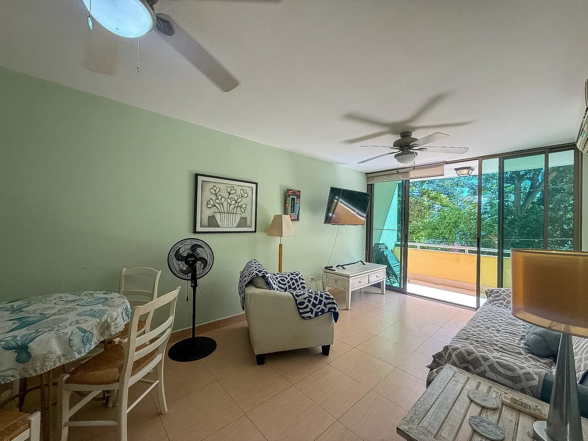 3-Bedroom Condo Just a Two-Minute Walk to the Beach, Nueva Gorgona R-0164 - Image 5