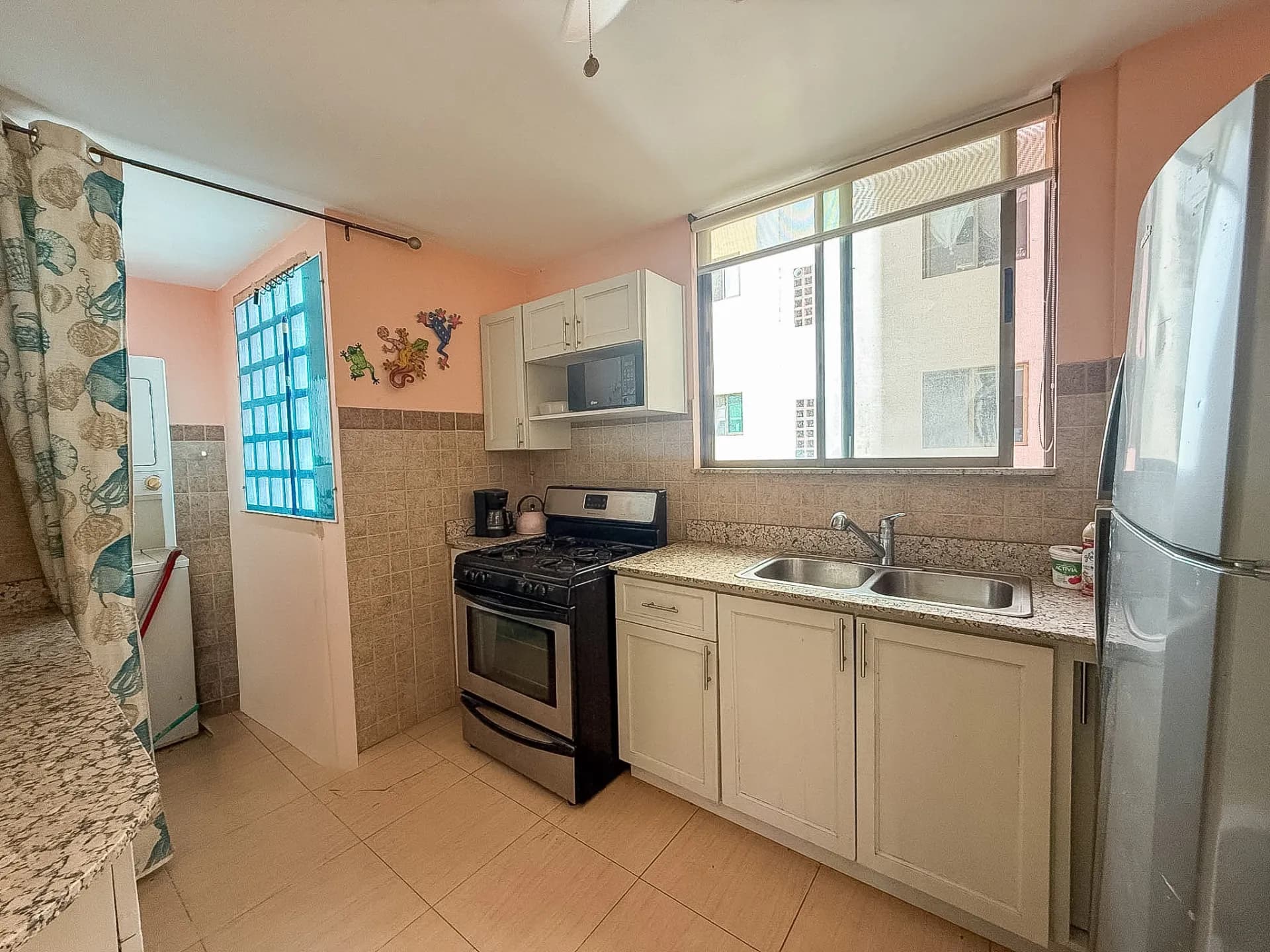 3-Bedroom Condo Just a Two-Minute Walk to the Beach, Nueva Gorgona R-0164 - Image 7