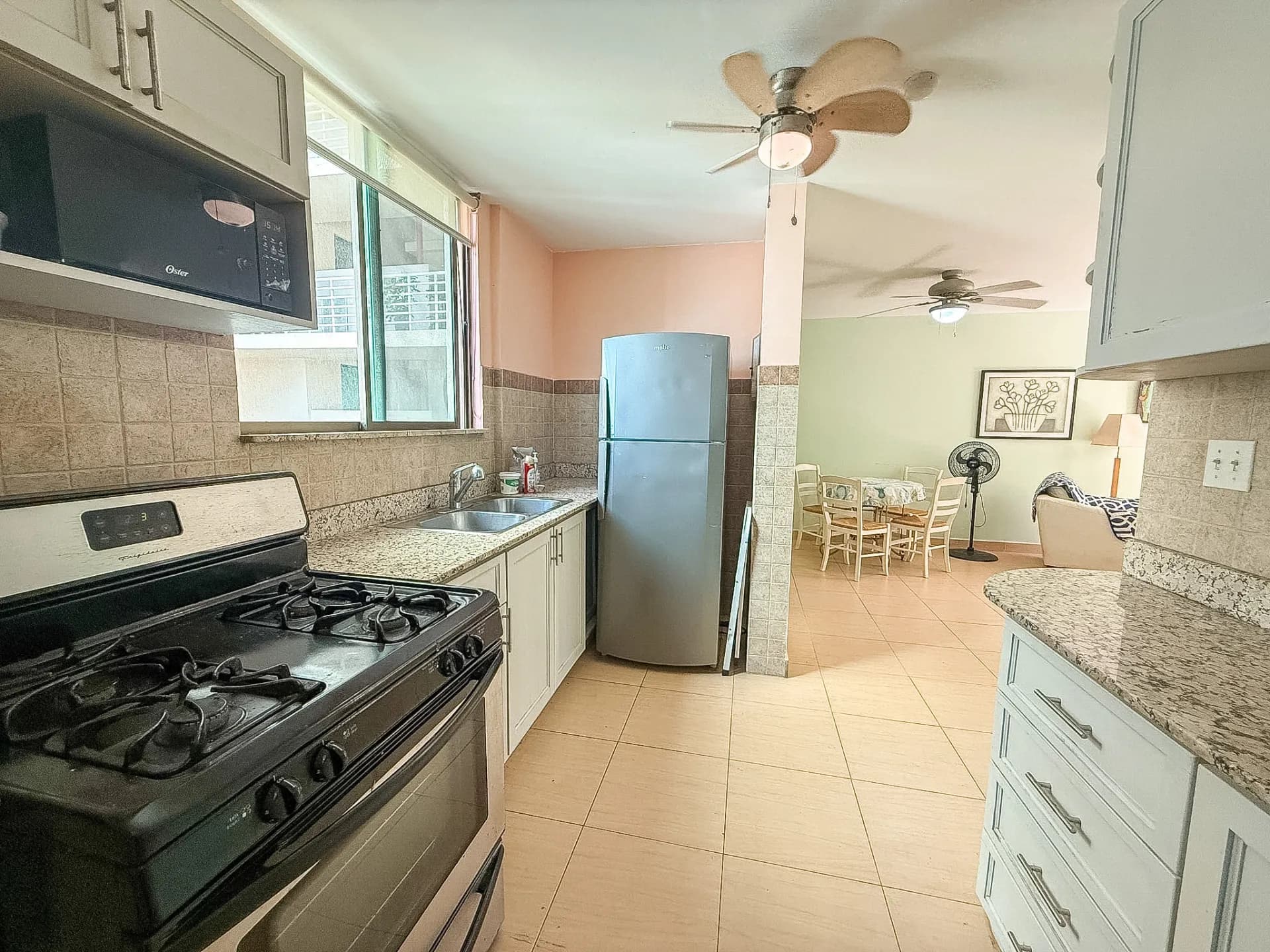 3-Bedroom Condo Just a Two-Minute Walk to the Beach, Nueva Gorgona R-0164 - Image 8