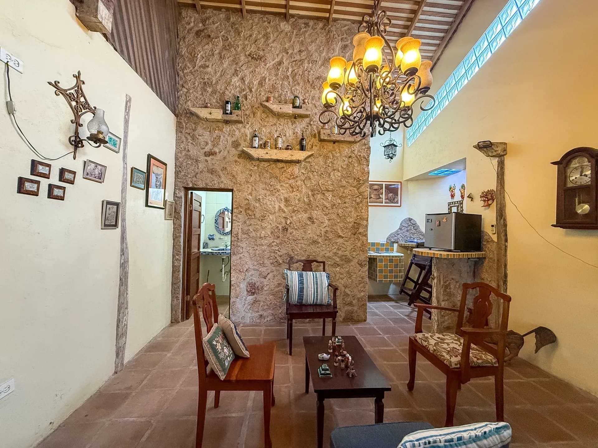 3-Bedroom Rustic Spanish Colonial Home in San Carlos, Panama R-0166 - Image 3