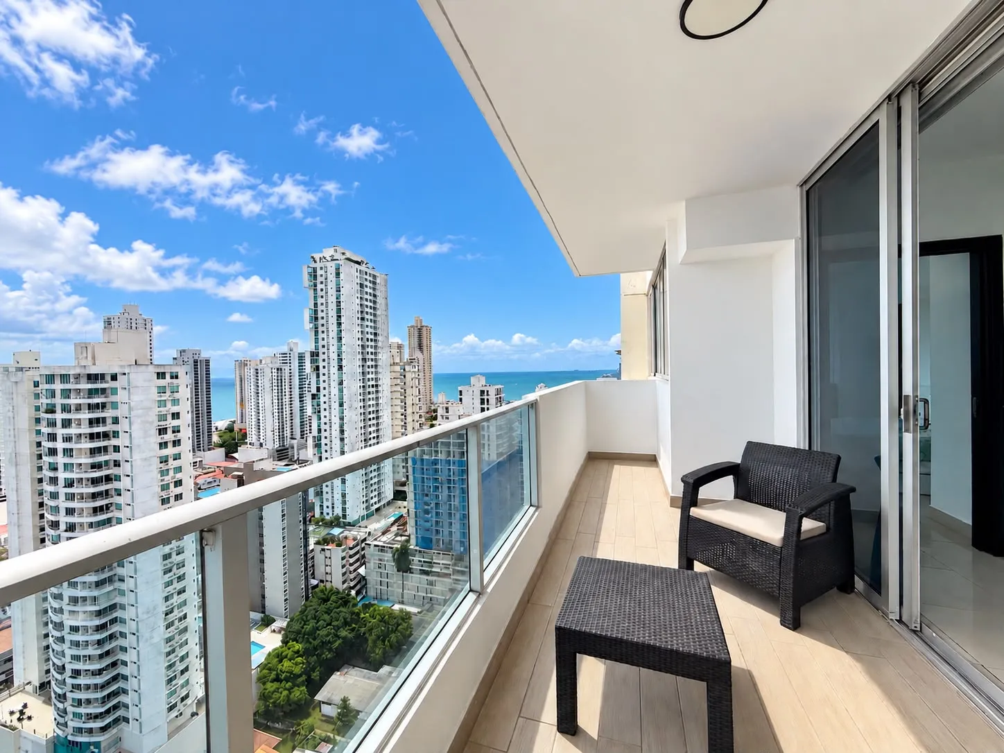 Modern Furnished 1-Bedroom Apartment for Rent at PH Harmony, San Francisco R-0043 - Image 1