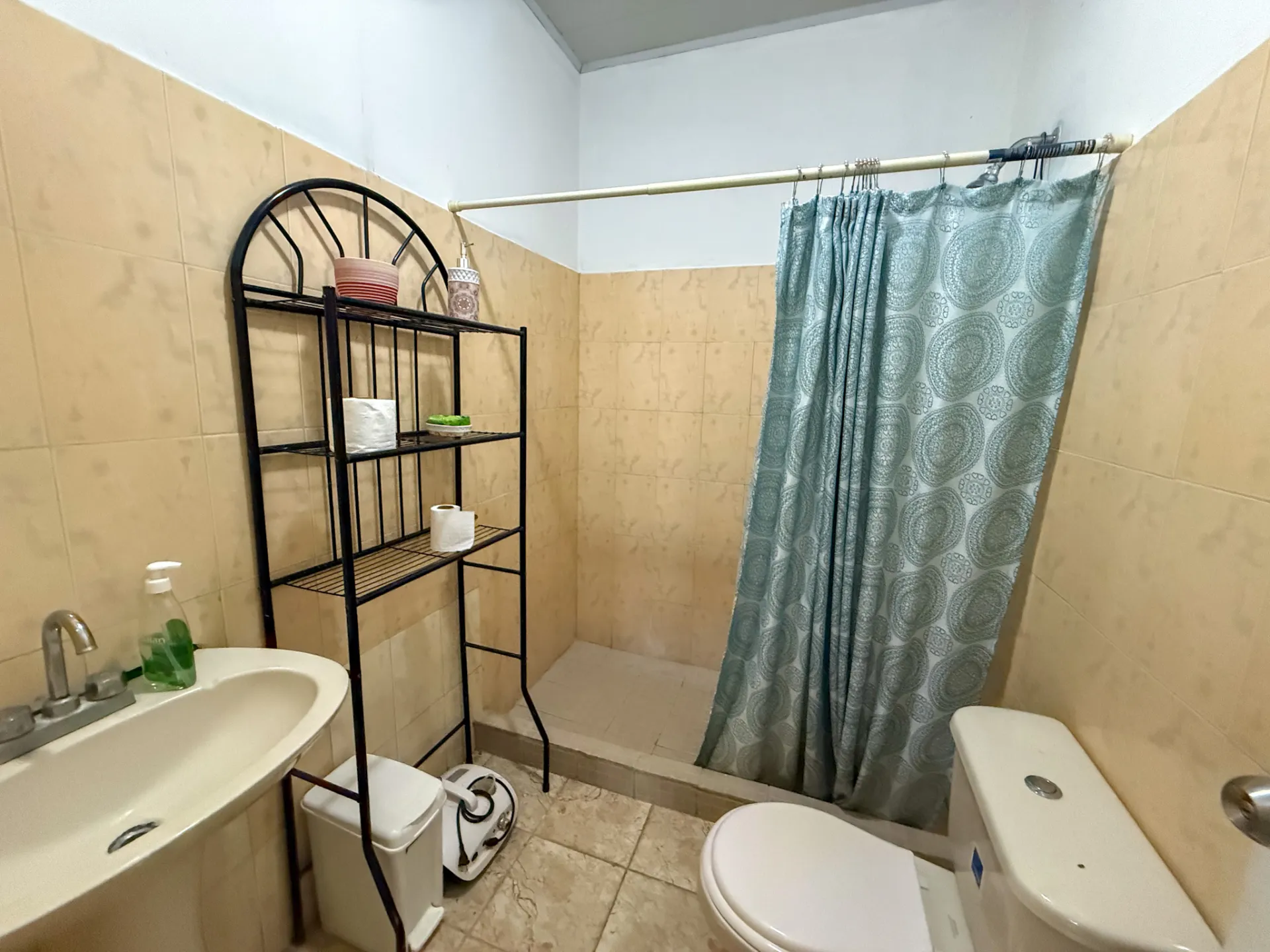 🏡 GREAT DEAL! 2-BEDROOM HOME IN A GATED COMMUNITY IN SAN CARLOS 🌴📍 San Carlos, Panama | R-0160 - Image 12