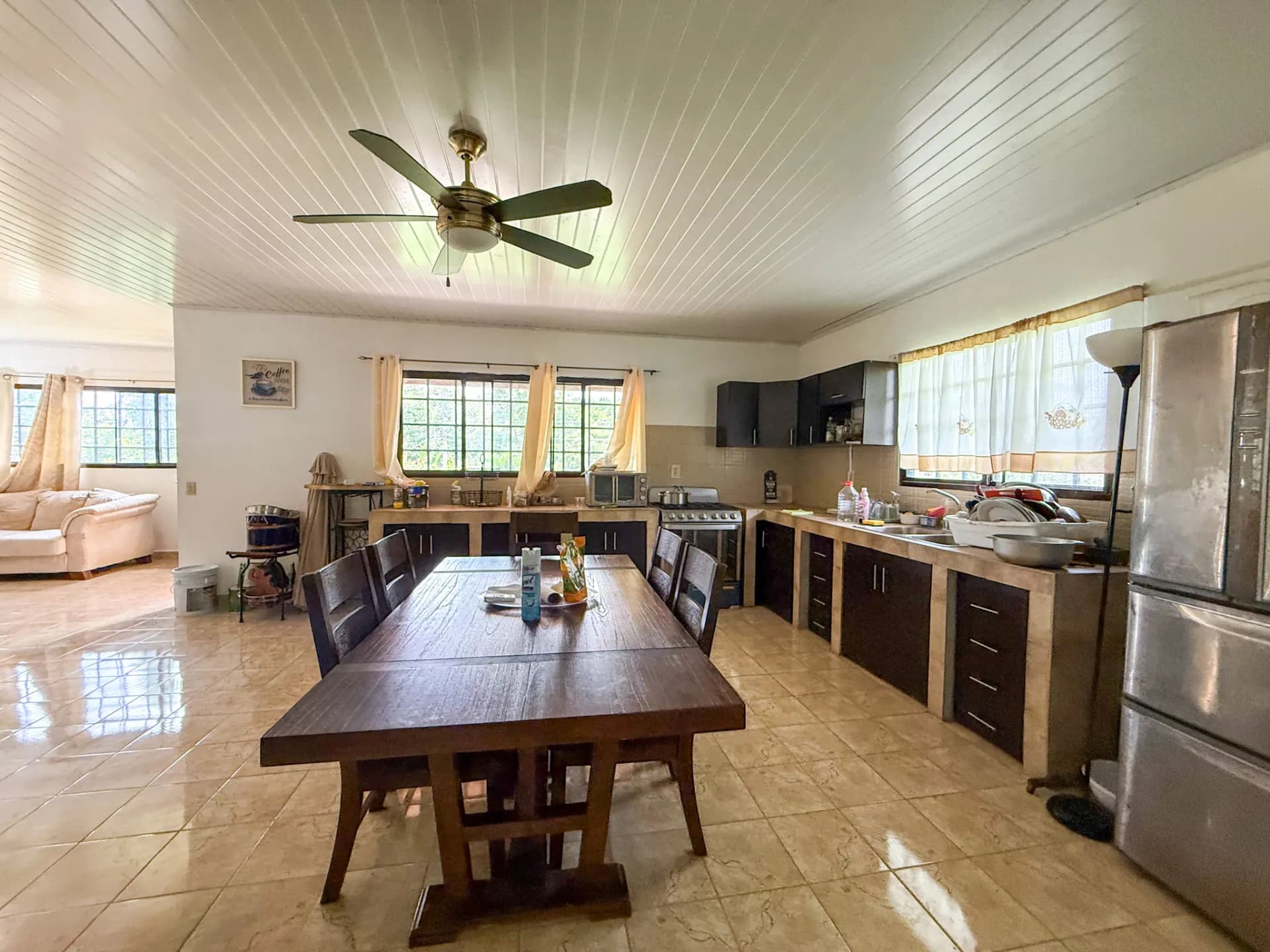 🏡 GREAT DEAL! 2-BEDROOM HOME IN A GATED COMMUNITY IN SAN CARLOS 🌴📍 San Carlos, Panama | R-0160 - Image 6