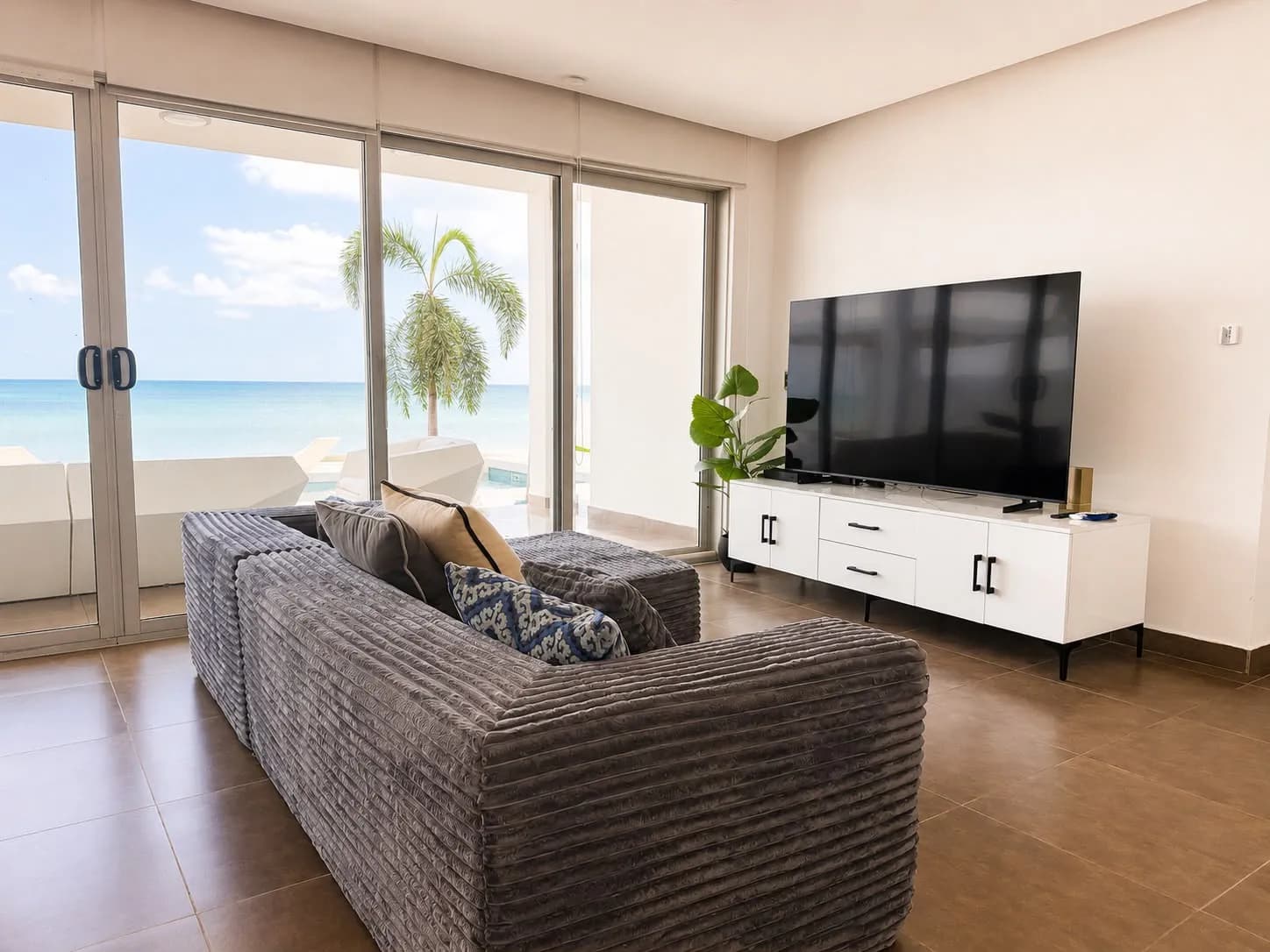 Turn-Key Ready Beachfront House for Sale | Malibu, Nueva Gorgona, Panama P-0507 - Image 3