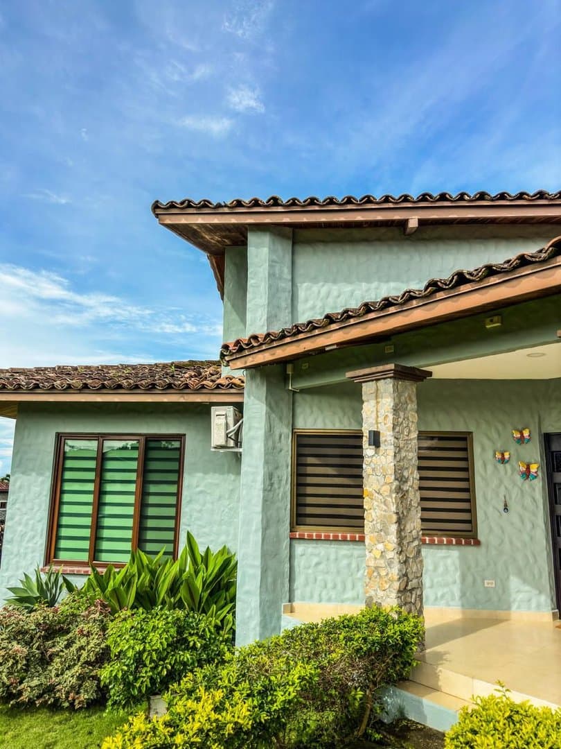 Stunning House for Sale with 3 bedrooms in Los Molinos, Boquete, Chiriqui, Panama L-0585 - Image 9