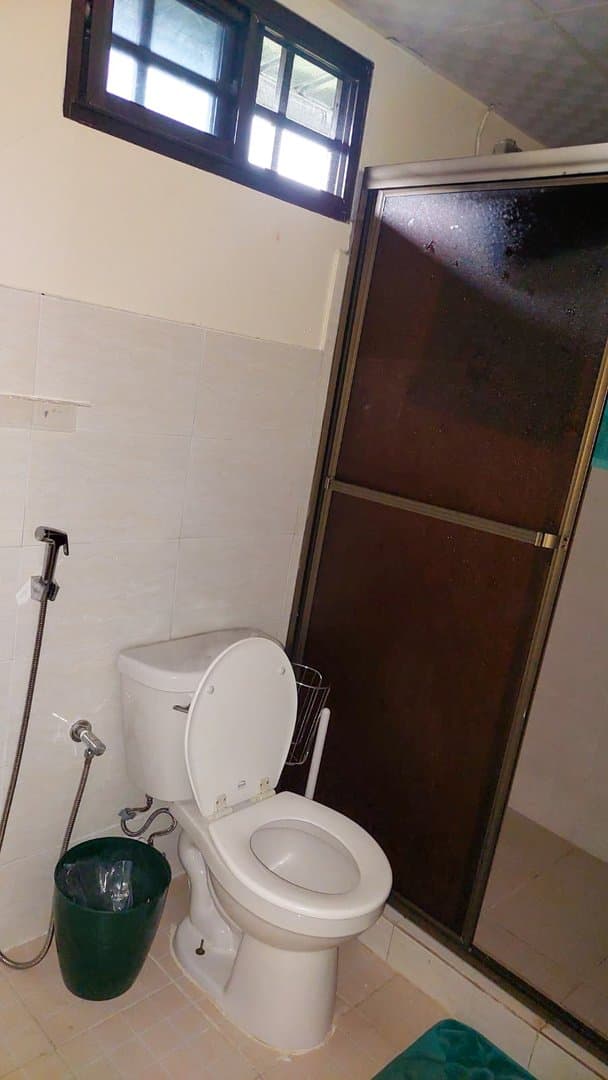 Spacious house for sale with 5 bedrooms in David, Chiriqui L-0584 - Image 13