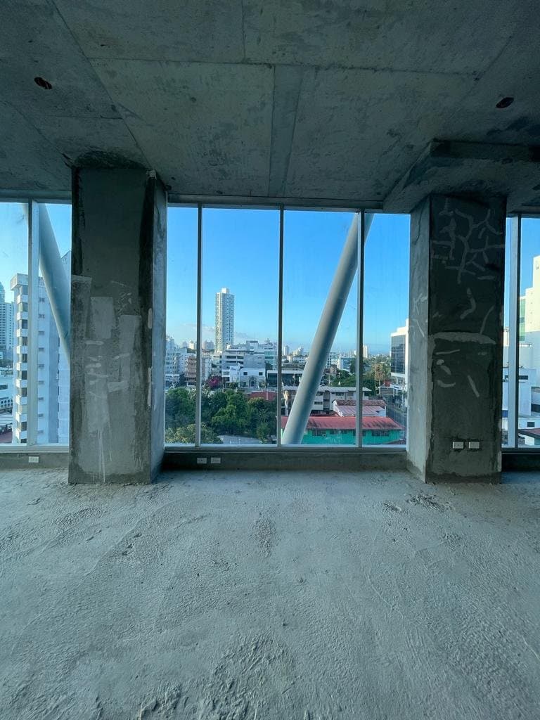 Office with spectacular views at Office 77, San Francisco P-0546 - Image 6