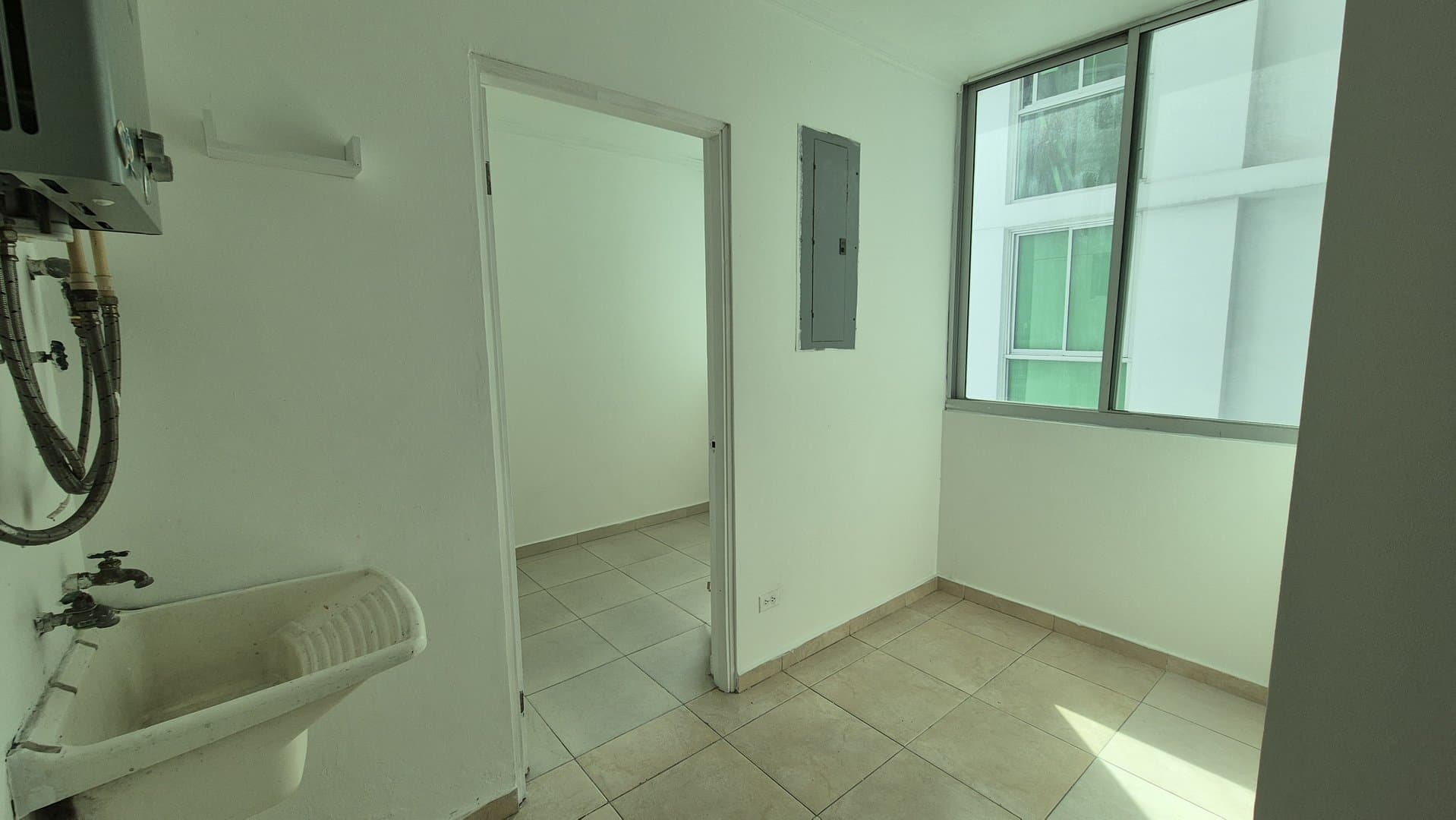 Spacious 3-Bedroom Apartment in Bella Vista, Panama City P-0340 - Image 65