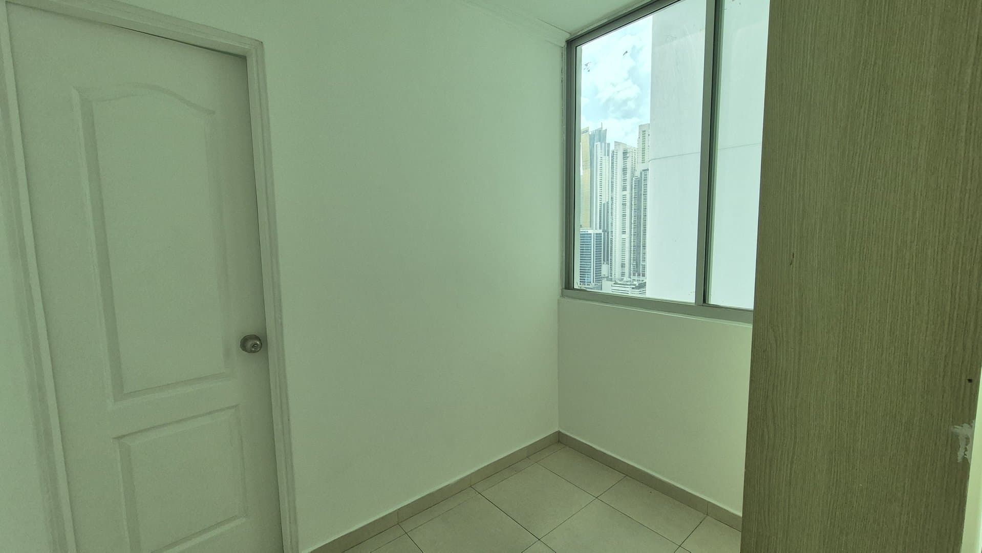 Spacious 3-Bedroom Apartment in Bella Vista, Panama City P-0340 - Image 67