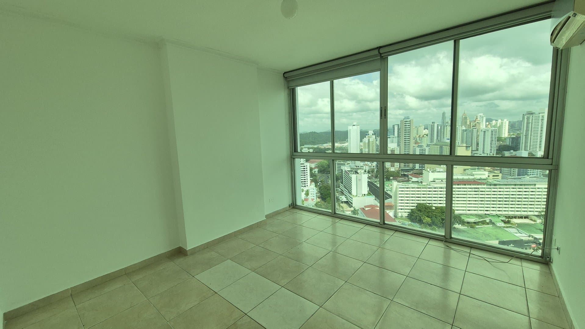 Spacious 3-Bedroom Apartment in Bella Vista, Panama City P-0340 - Image 71