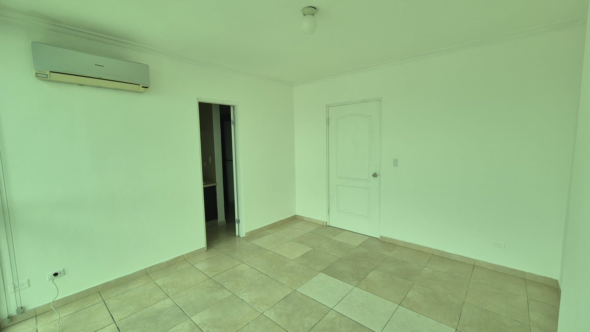 Spacious 3-Bedroom Apartment in Bella Vista, Panama City P-0340 - Image 24