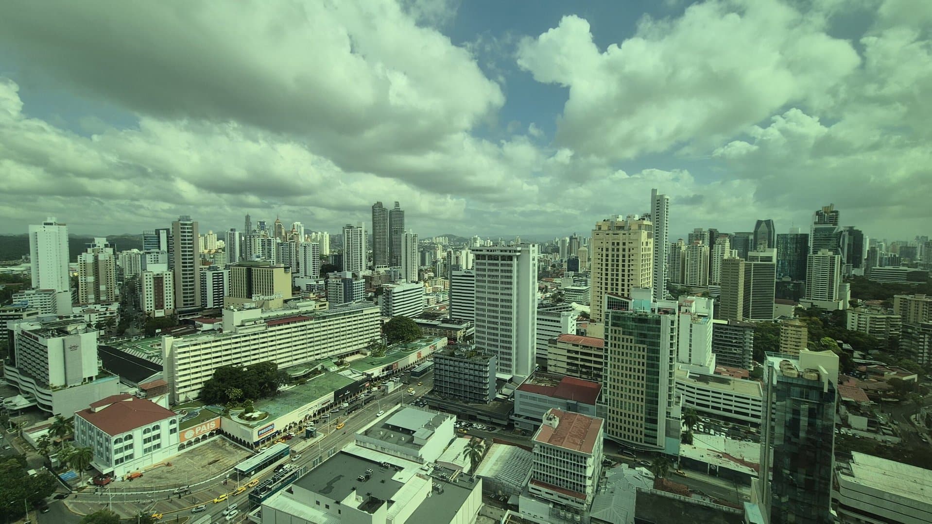 Spacious 3-Bedroom Apartment in Bella Vista, Panama City P-0340 - Image 25