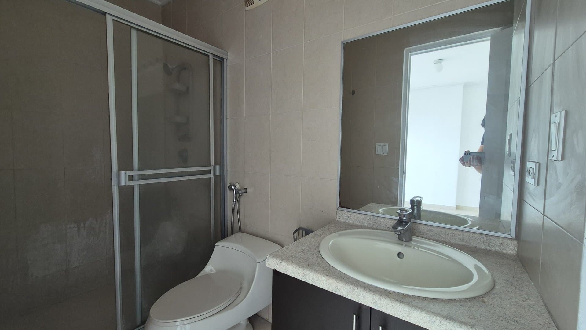 Spacious 3-Bedroom Apartment in Bella Vista, Panama City P-0340 - Image 26