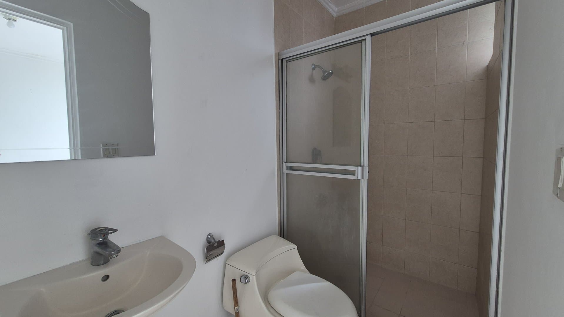 Spacious 3-Bedroom Apartment in Bella Vista, Panama City P-0340 - Image 79