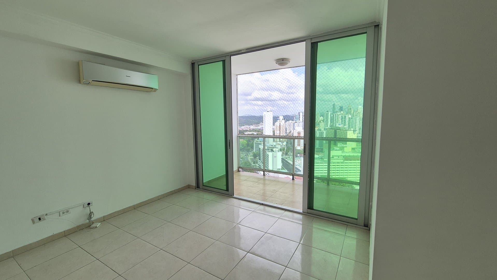 Spacious 3-Bedroom Apartment in Bella Vista, Panama City P-0340 - Image 51