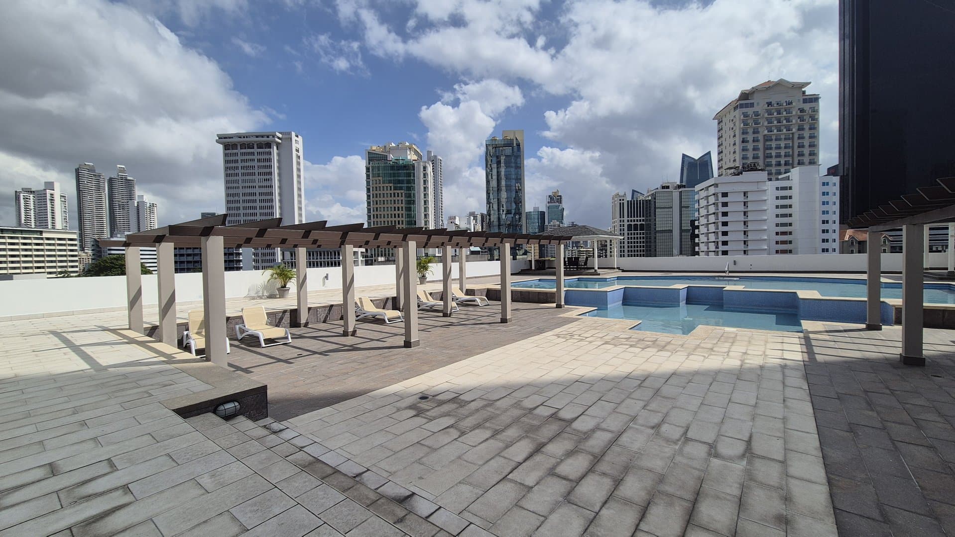 Spacious 3-Bedroom Apartment in Bella Vista, Panama City P-0340 - Image 93