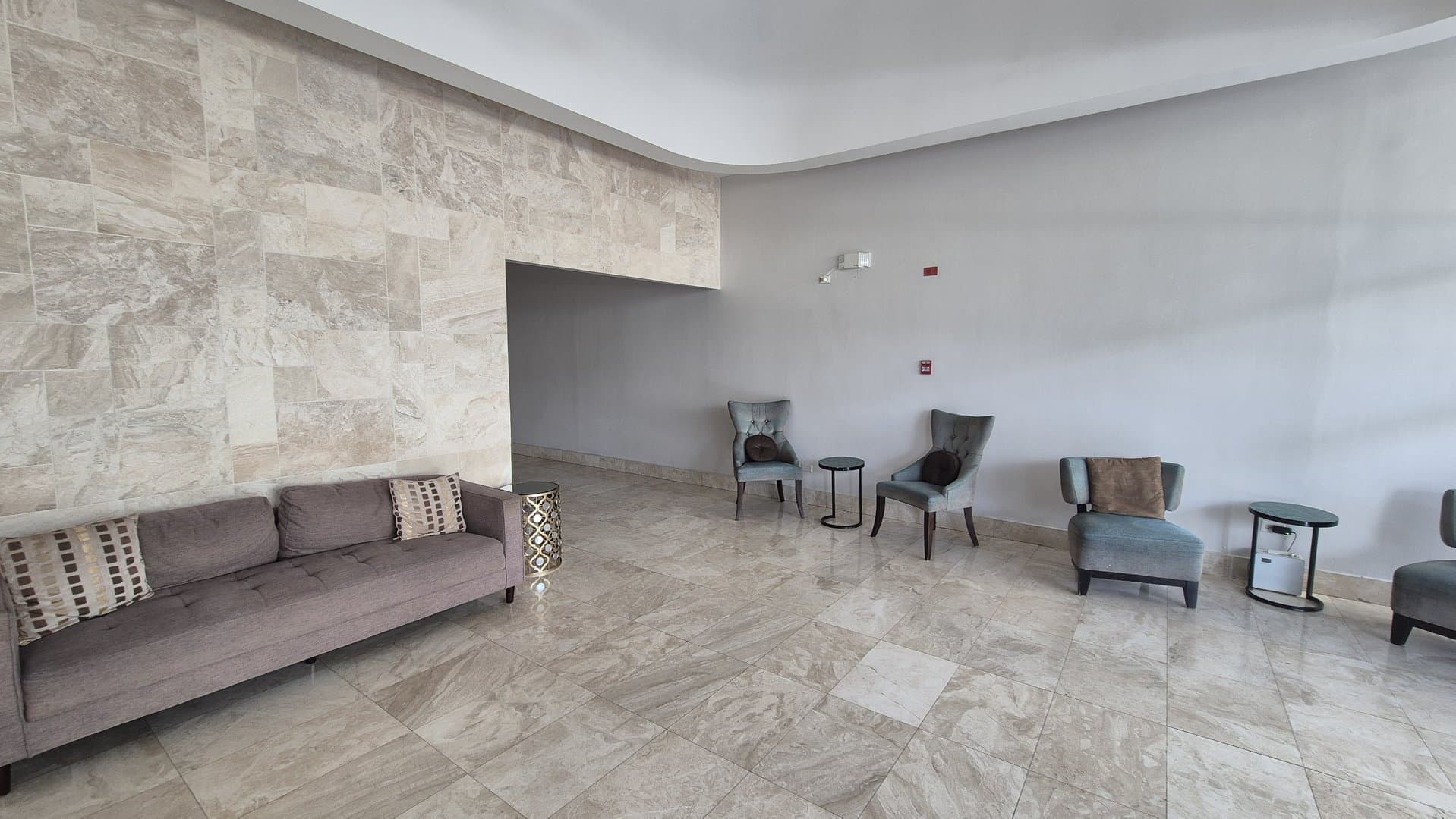Spacious 3-Bedroom Apartment in Bella Vista, Panama City P-0340 - Image 96