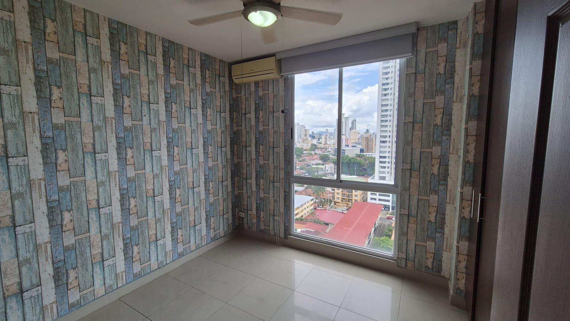 Spacious 3-Bedroom Apartment with Nice View in San Francisco, Panama City P-0352 - Image 17