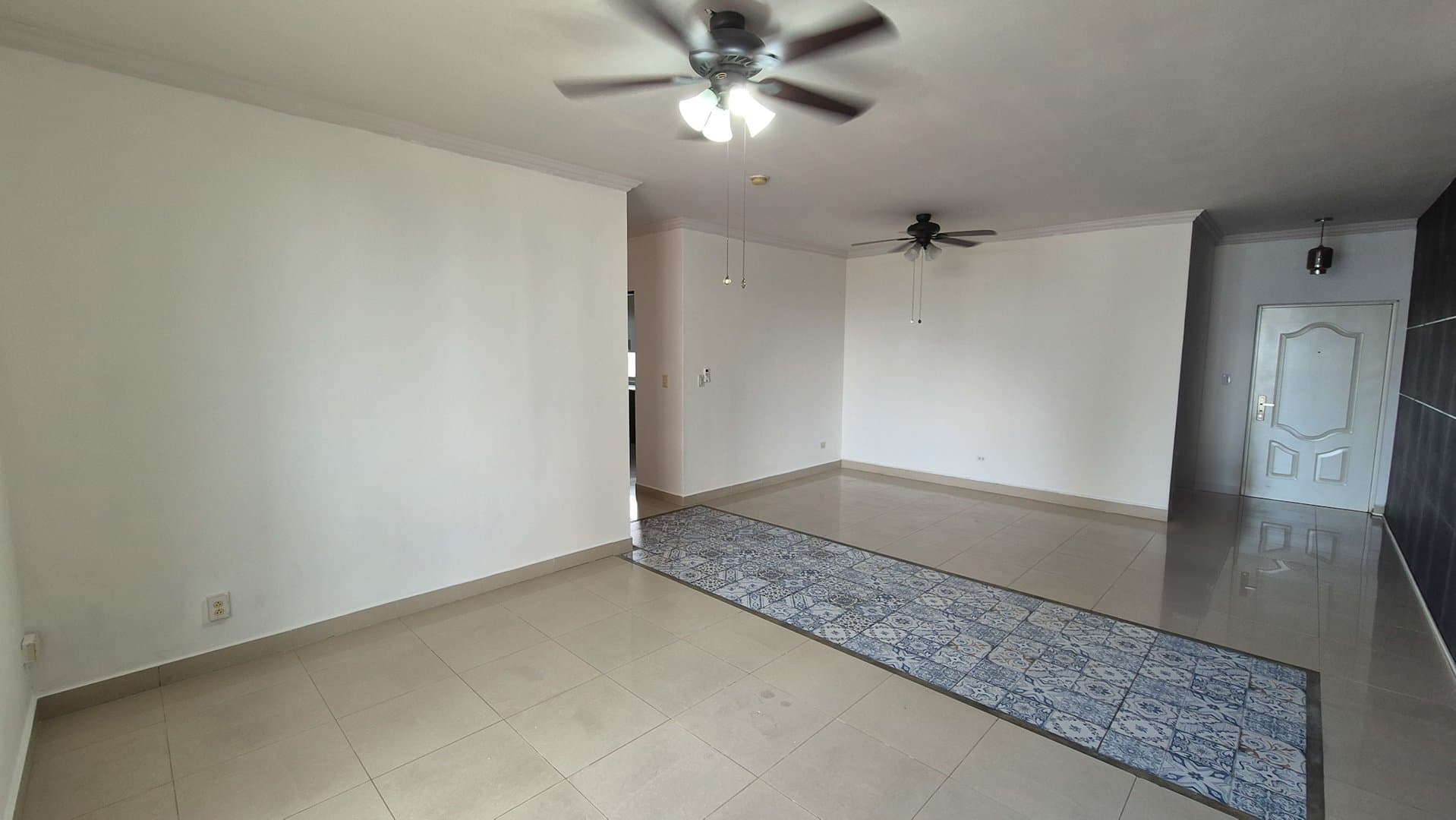 Spacious 3-Bedroom Apartment with Nice View in San Francisco, Panama City P-0352 - Image 2