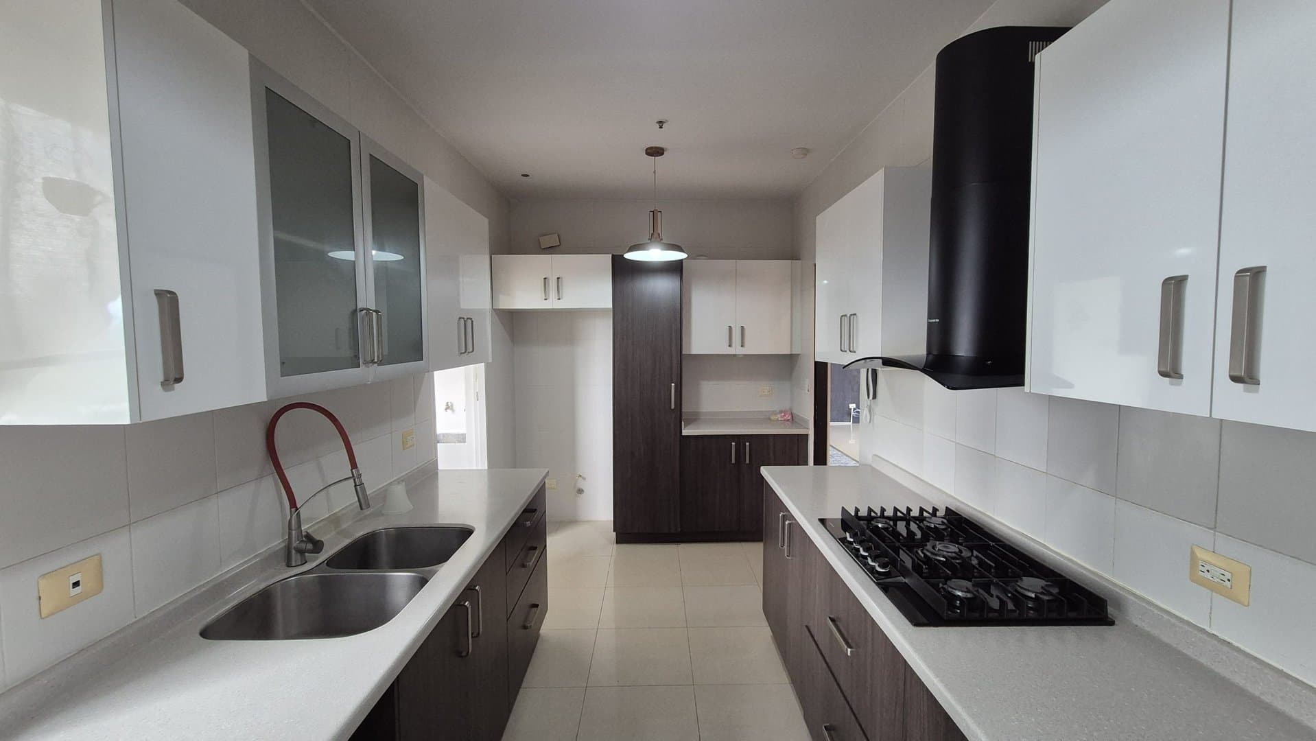 Spacious 3-Bedroom Apartment with Nice View in San Francisco, Panama City P-0352 - Image 9