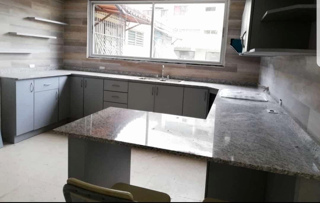 Spacious Apartment FOR SALE in Vía Argentina R-0059 - Image 3