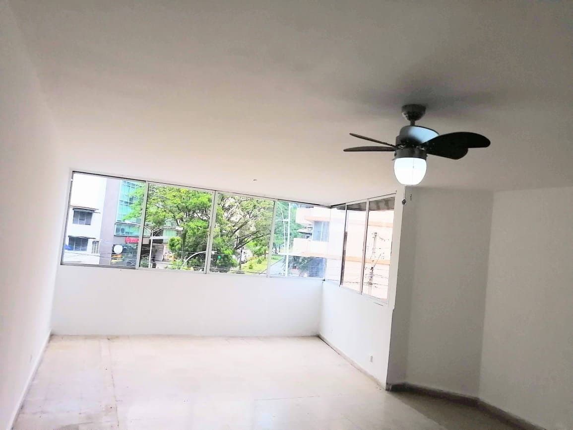 Spacious Apartment FOR SALE in Vía Argentina R-0059 - Image 5