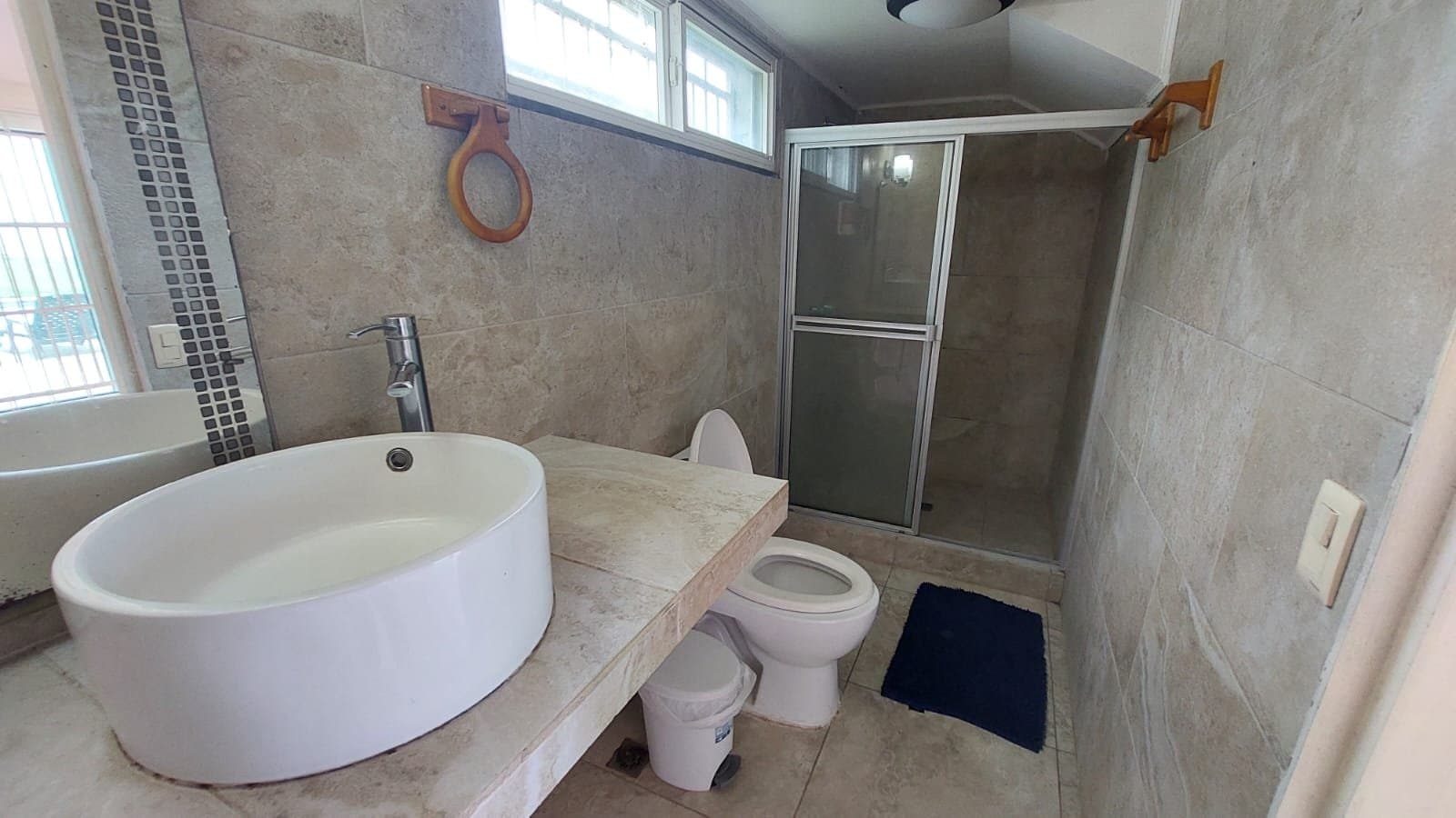 4-Bedroom Beach Home Steps from the Ocean in Malibu Beach, Panama. R-0049 - Image 14