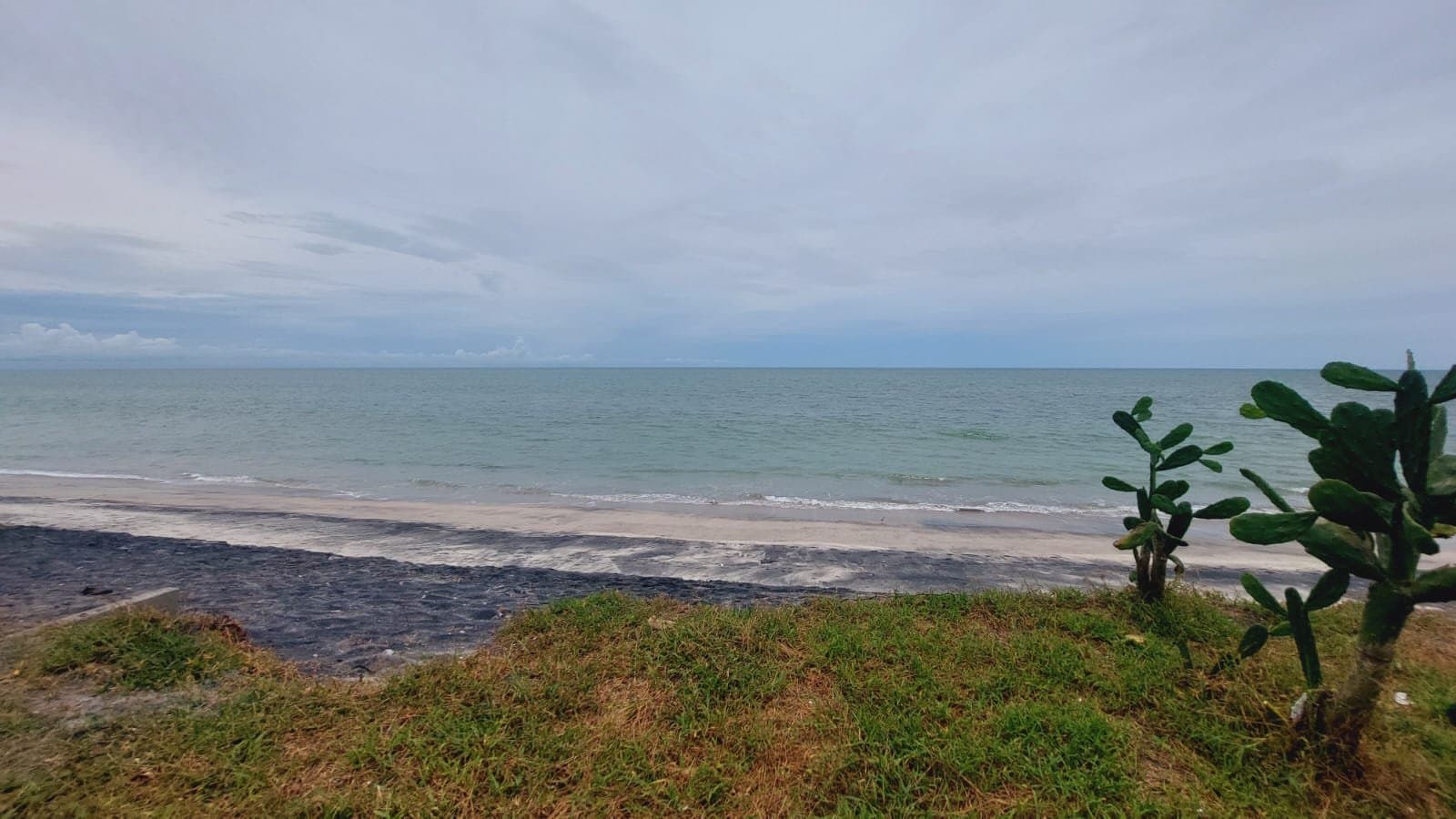 4-Bedroom Beach Home Steps from the Ocean in Malibu Beach, Panama. R-0049 - Image 34